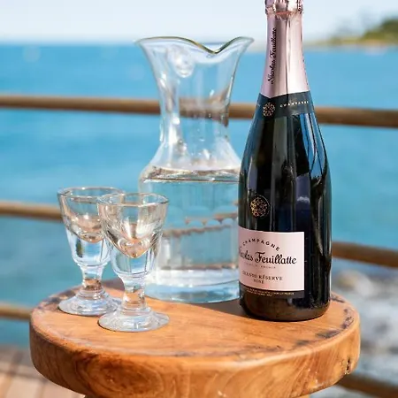 Villa Le Chaland - Pied Dans L'eau - Waterfront